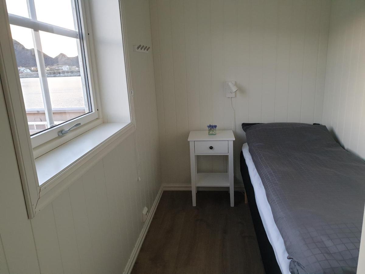 Bensvik Brygge Apartment Vaeroy Bagian luar foto