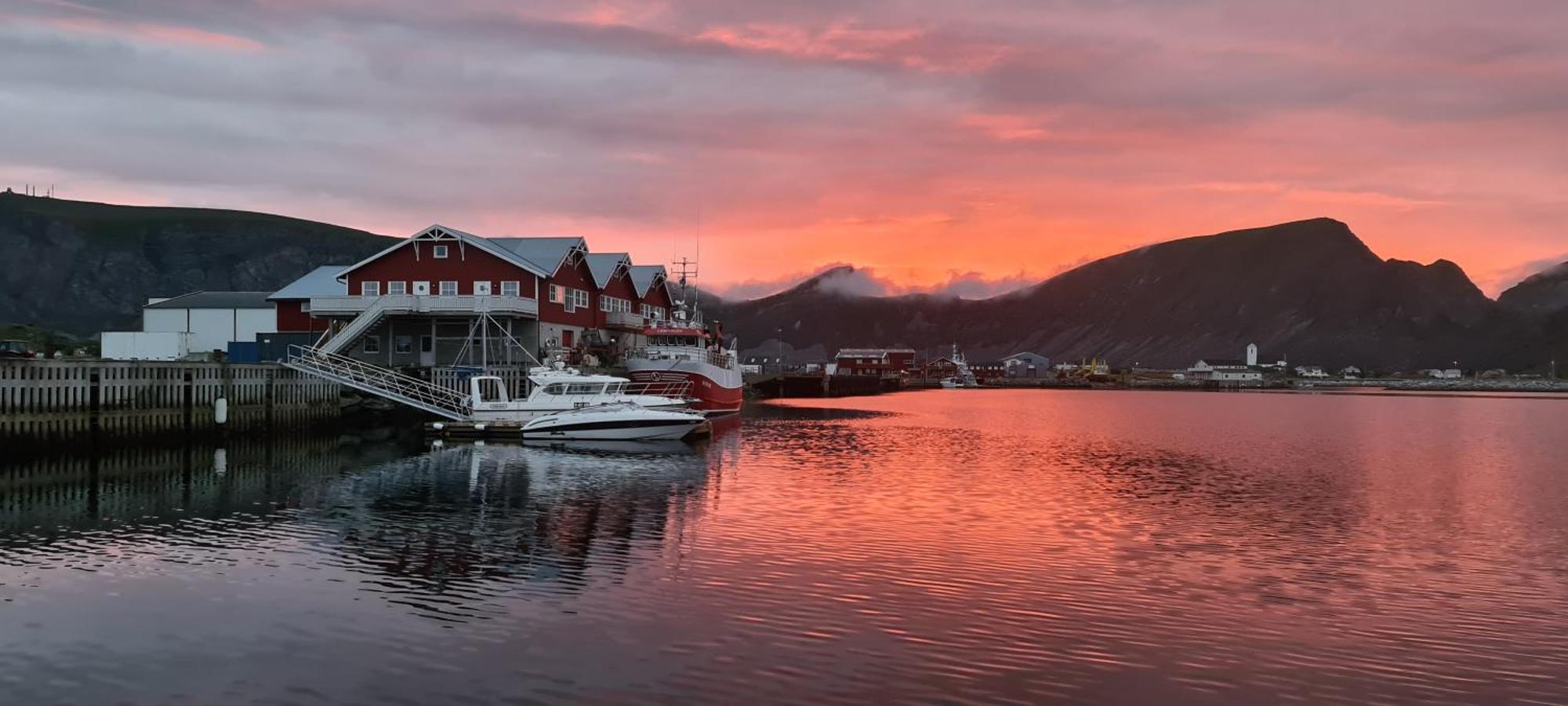 Bensvik Brygge Apartment Vaeroy Bagian luar foto