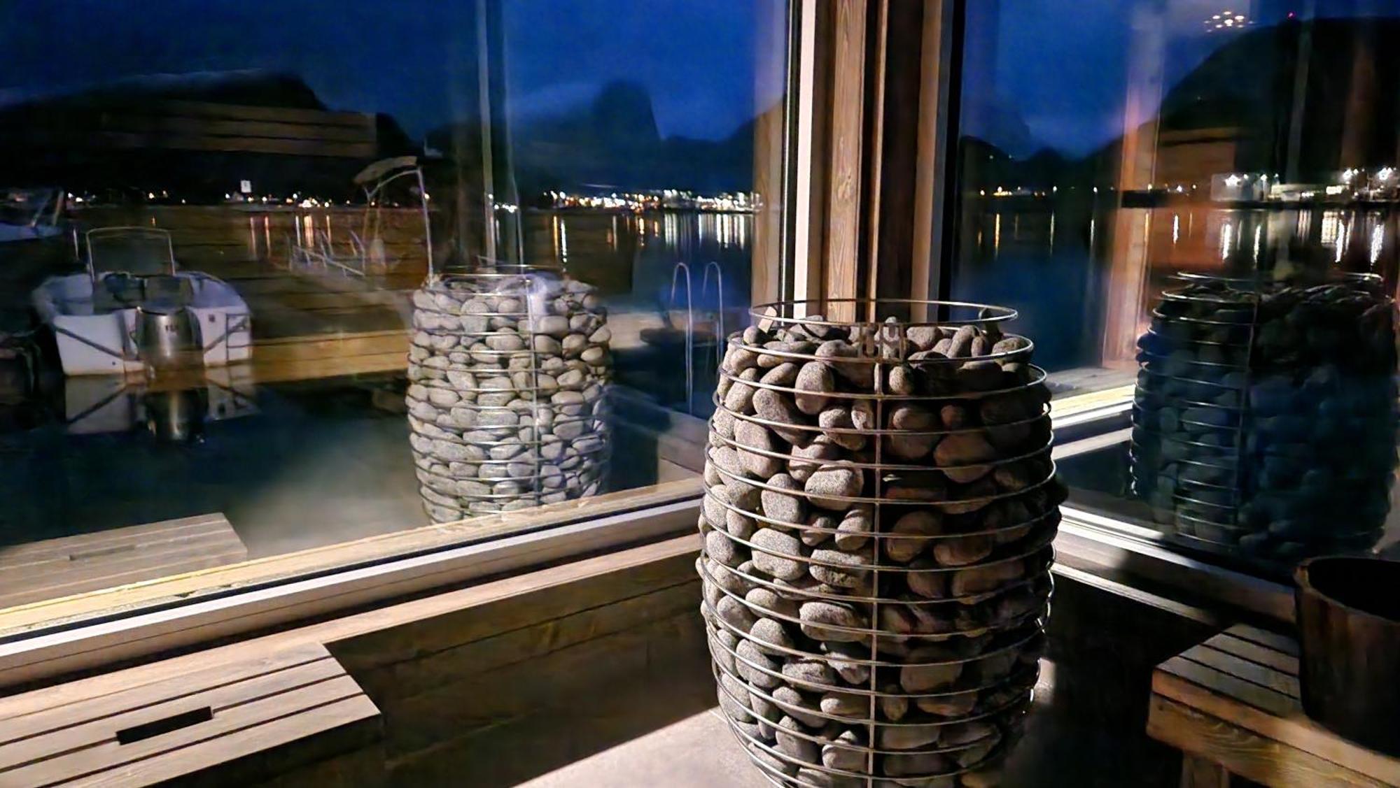Bensvik Brygge Apartment Vaeroy Bagian luar foto