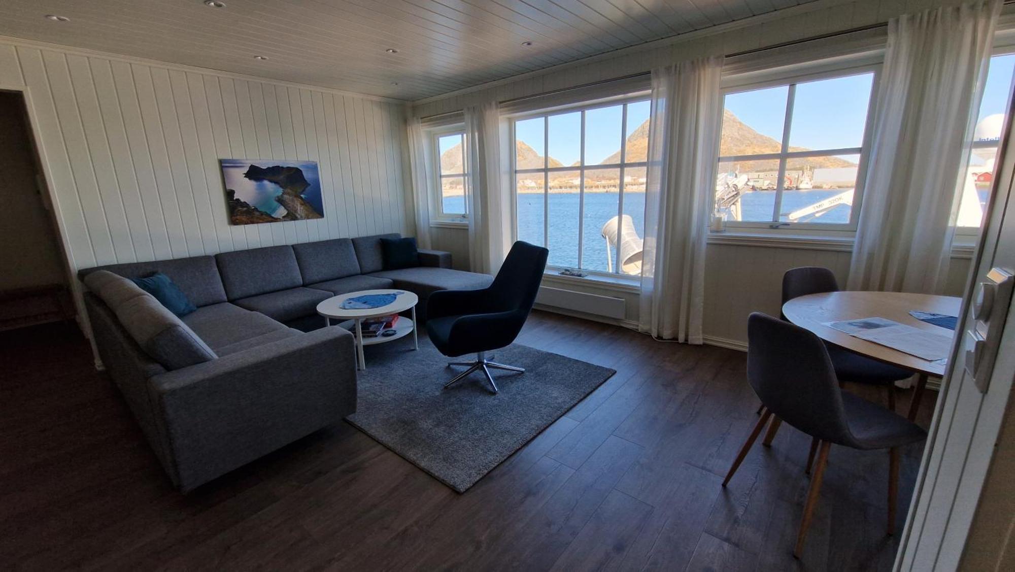 Bensvik Brygge Apartment Vaeroy Bagian luar foto