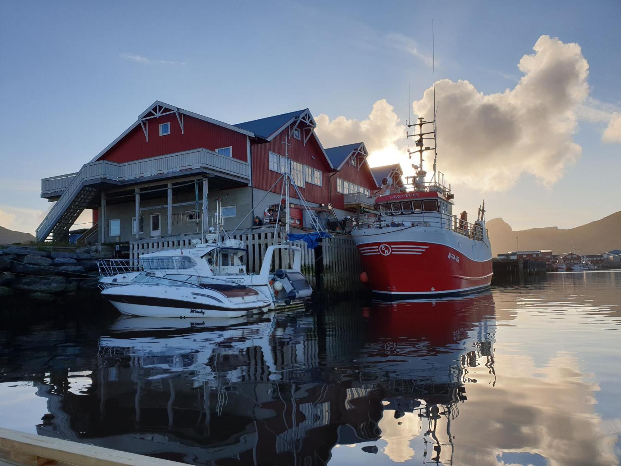 Bensvik Brygge Apartment Vaeroy Bagian luar foto