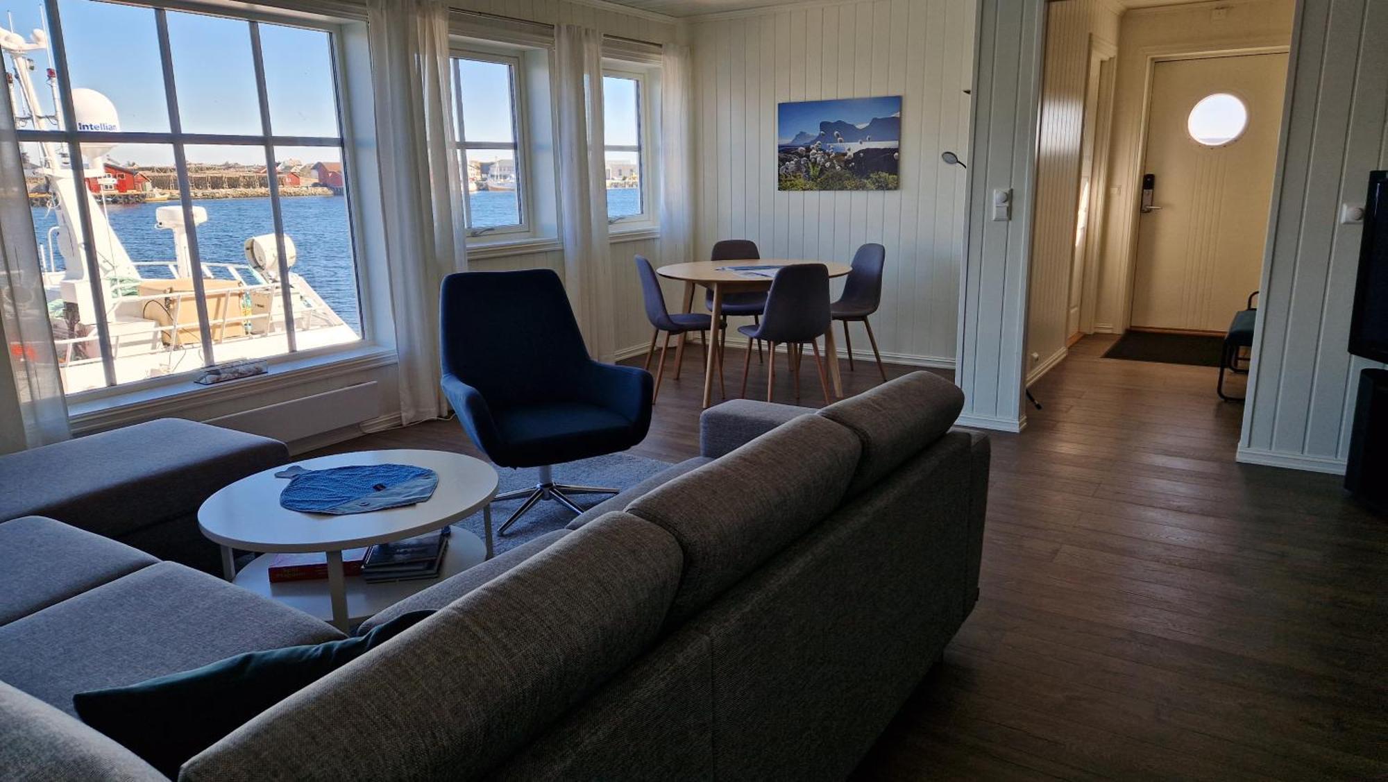 Bensvik Brygge Apartment Vaeroy Bagian luar foto